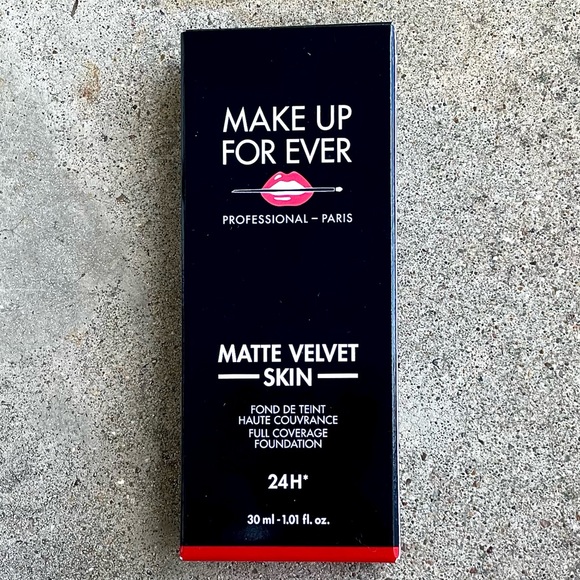 Makeup Forever Matte Velvet Skin Full Coverage Foundation - Picture 1 of 2